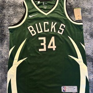 Milwaukee Bucks Giannis Antetokoumpo Green Jersey Size XL